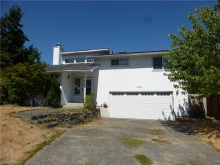 1678 60th St, Tacoma, WA 98408-2301
