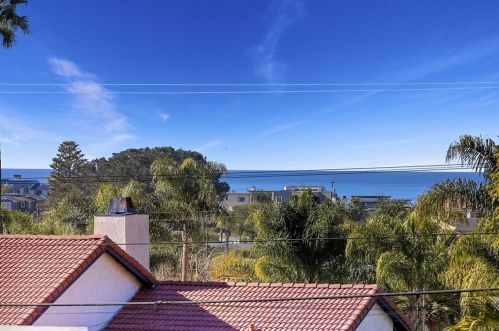 231 Granados Ave, Solana Beach, CA 92075-1210