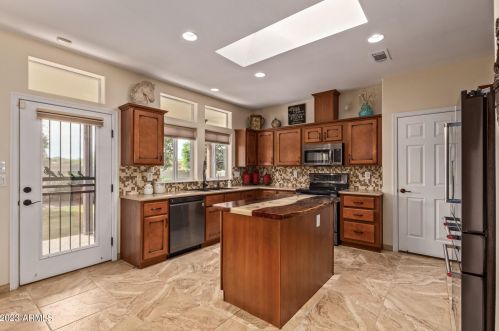 34118 12th St, Phoenix AZ  85085-7751 exterior