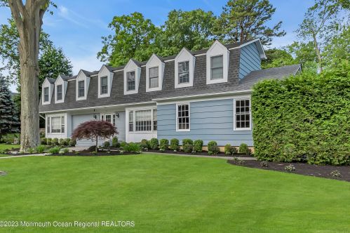 23 Ascot Dr, Tinton Falls, NJ 07712-3201