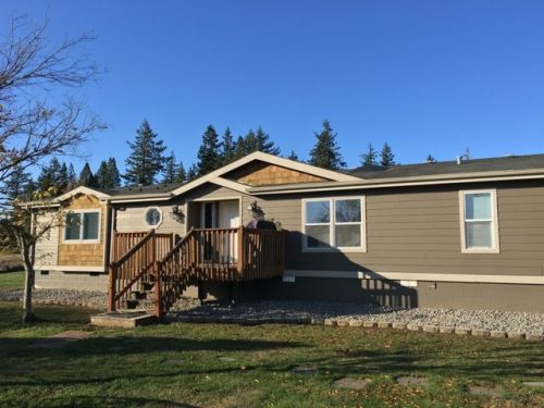 5435 Barr Rd, Ferndale, WA 98248-9513