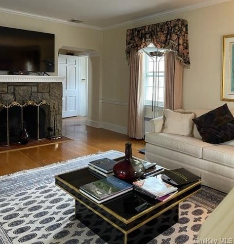 28 Parkway Cir, Mount Vernon NY  10552-1916 exterior