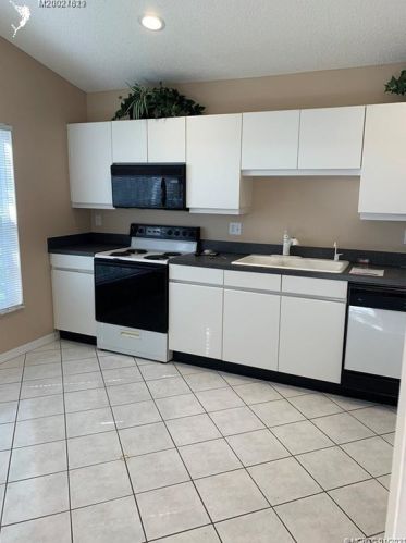2241 Olympic Club Ter, Palm City, FL 34990-6044