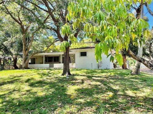 8400 100th St, Miami, FL 33156-2420