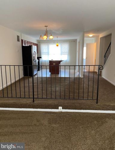 3061 Tecumseh Ct, Woodbridge VA  22192-1827 exterior