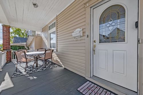 14 Gaskill Ave, Jeannette, PA 15644-3346