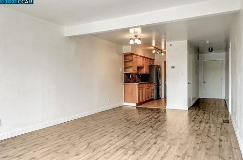 3879 Radburn Dr, South San Francisco CA  94080-4054 exterior