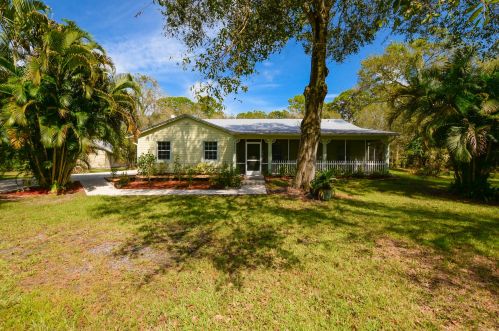 4230 Christensen Rd, Fort Pierce, FL 34981-5011
