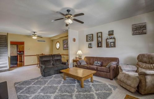 6176 Main St, Miami, OH 45056-9356