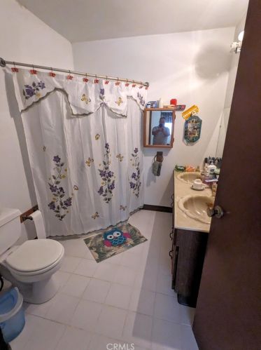 6704 Balboa Ave, Van Nuys CA  91406-4181 exterior