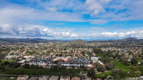 35595 Desert Rose Way, Lake Elsinore CA  92532-2905 exterior