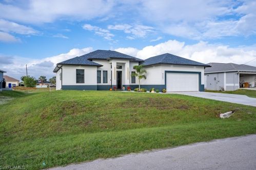 4302 26th St, Lehigh Acres, FL 33976-3860