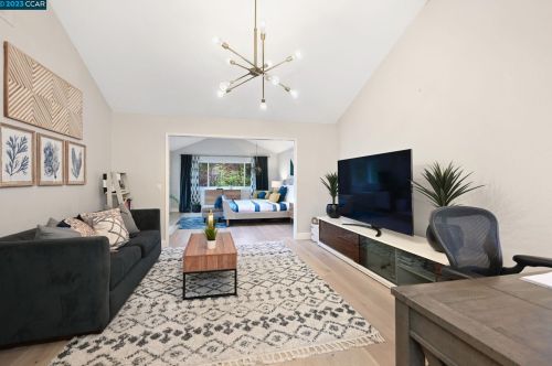 5613 Mount Hood Ct, Pacheco CA  94553-5837 exterior