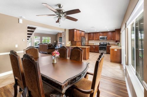 27025 Las Mananitas Dr, Santa Clarita CA  91354-2205 exterior