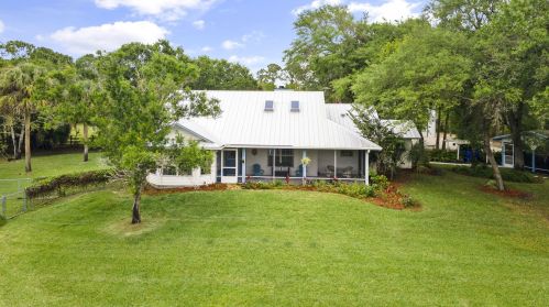 6960 41st St, Vero Beach, FL 32967-8862