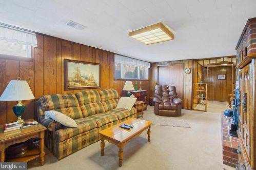 7612 Pollen St, Lorton VA  22079-1636 exterior