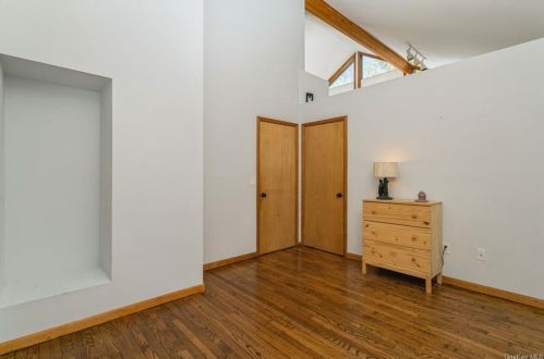 297 Bramertown Rd, Tuxedo Park NY  10987-3011 exterior