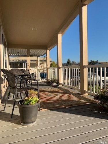 1114 Dale Ct, Santa Rosa CA  95401-4448 exterior