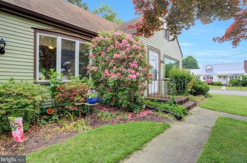 231 Reading Rd, Lees Cross Roads, PA 17257-1645