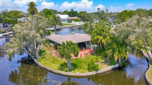 5329 Richey Dr, New Port Richey, FL 34652-1979