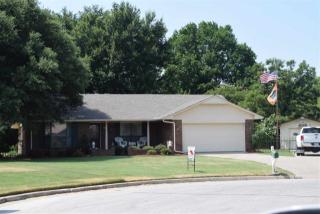 305 Beaumont Dr, Ardmore, OK 73401-9113