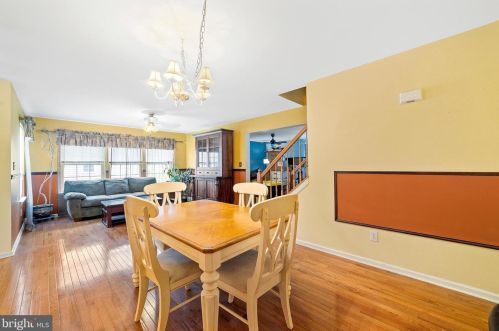 20 Birmingham Dr, Columbus NJ  08022-2342 exterior