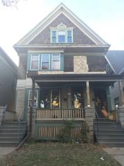 2939 Cramer St, Milwaukee WI  53211-3241 exterior