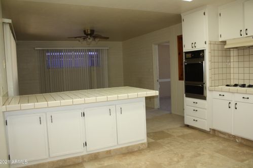 7825 Belleview St, Scottsdale, AZ 85257-3723