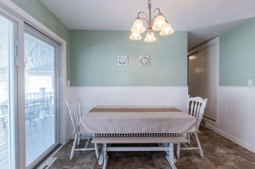 298 England St, Cumberland RI  02864-7209 exterior