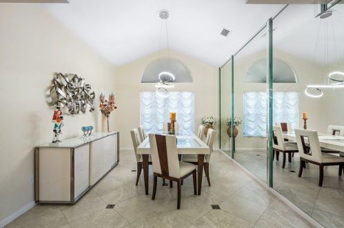 7038 Great Falls Cir, Boynton Beach FL  33437-3998 exterior