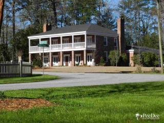 1401 Fairfax Rd, Florence, SC 29501-5605