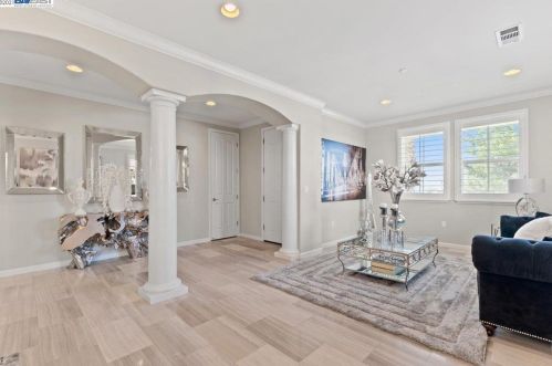 1799 Tramonti Dr, Pleasanton CA  94568-4249 exterior