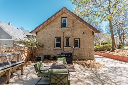 2003 68, Milwaukee WI 53213-1903 exterior