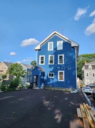 104 Bowdoin St, Providence, RI 02909-2654