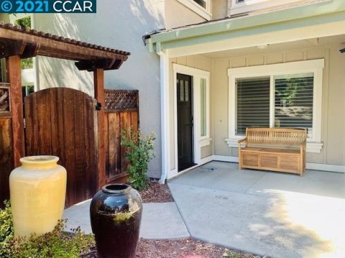 10 San Vicente Ct, Danville, CA 94526-3000