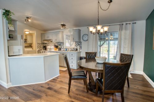 2858 Beavertail Ln, Pinetop, AZ 85935-7247