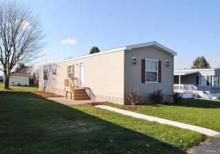 105 Ricklin Dr, Bareville PA  17540-9579 exterior