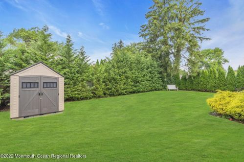 41 Linden Ave, West Long Branch NJ  07764-1625 exterior