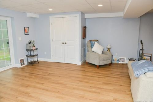 56 Brookview Cir, Bristol CT  06010 exterior