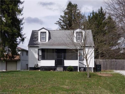 5536 Charleston Rd, Newton Falls, OH 44444-9441