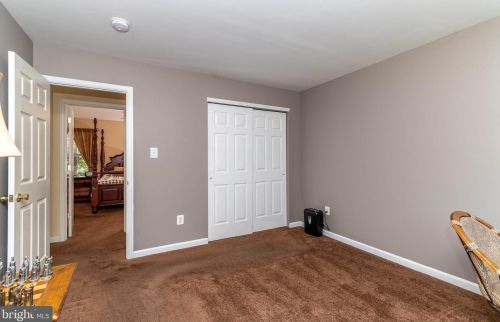 142 Split Rock Rd, Browns Mills NJ  08015-6542 exterior