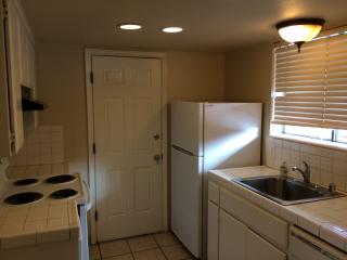 6014 Augusta St, Fresno CA  93710-5215 exterior