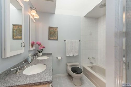 902 Briarwoods Rd, Franklin Lakes NJ  07417-1106 exterior