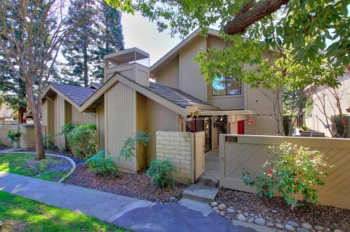 2021 Discovery Village Ln, Rancho Cordova CA  95670-3065 exterior