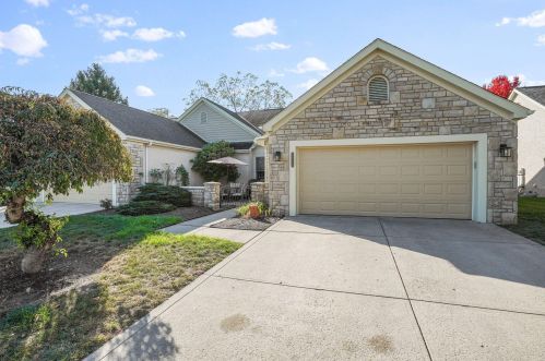 2609 Vililly Cir, Darbydale, OH 43123-8898
