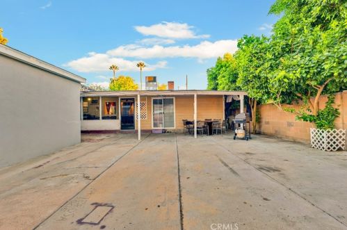 14833 Saticoy St, Van Nuys CA 91406-2129 exterior