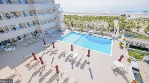 5300 Boardwalk, Atlantic City NJ  08406-2869 exterior