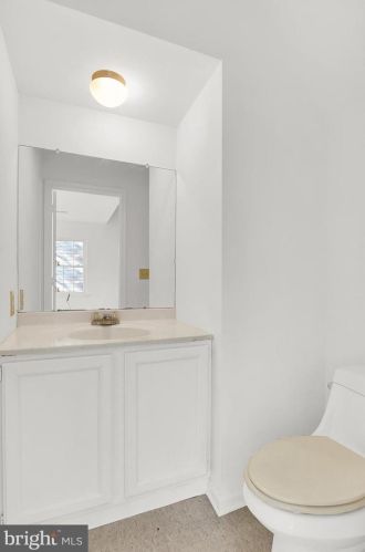 170 Stoney Dr, Dover DE  19904-9731 exterior