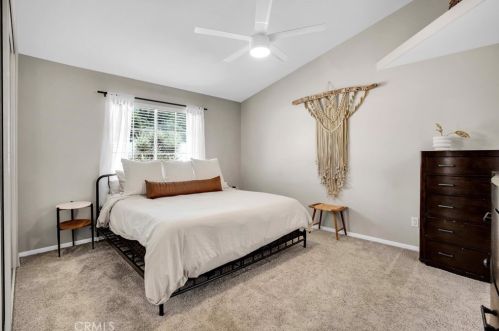 7645 Victoria Ave, Yucca Valley CA  92284-6152 exterior