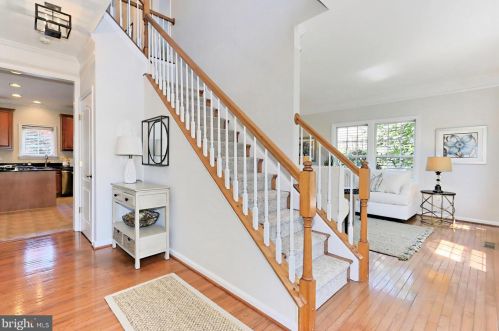 14286 Chalfont Dr, Haymarket VA  20169-2632 exterior